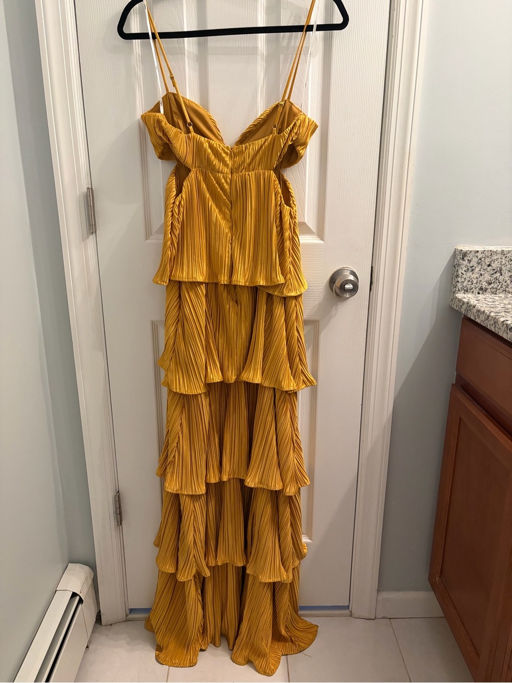 Lulu's Women’s Marigold Tiered Pleated Maxi Wedding Guest Dress Small - Picture 9 of 15